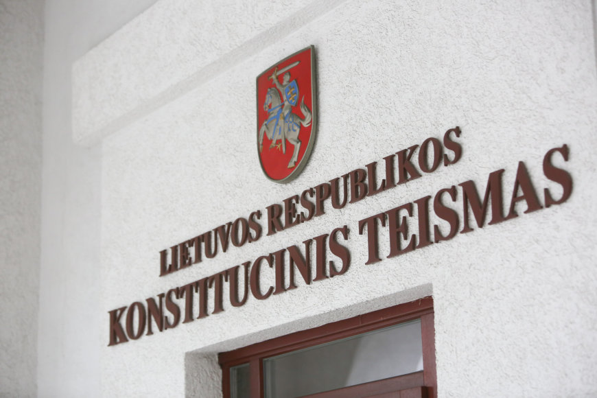 Seimui Pristatyti Trys Kandidatai į Konstitucinio Teismo Teisėjus ...