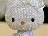 AFP/„Scanpix“ nuotr./The Super Hello Kitty Jewel Doll