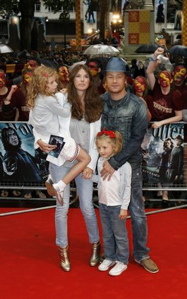 Jamie`s Oliveris su šeima