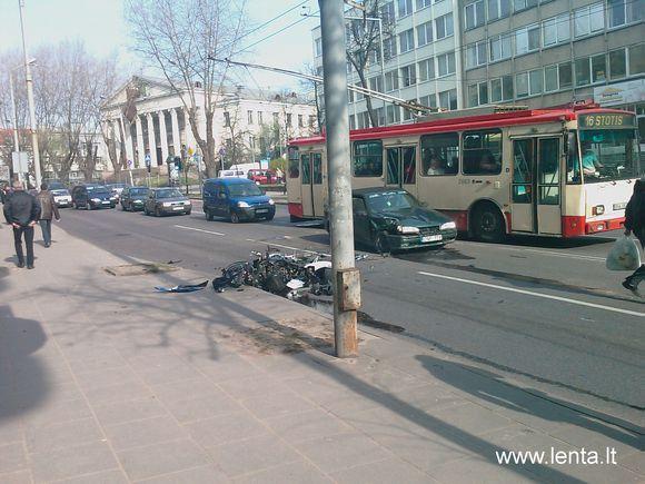 15min.lt skaitytojo nuotr./Eismo nelaimė Kauno gatvėje sostinėje