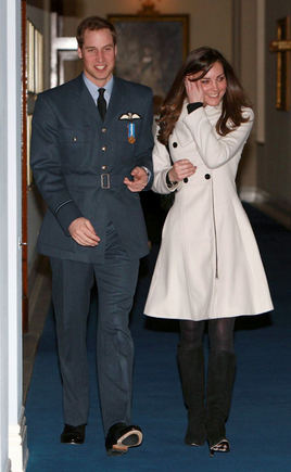 Scanpix nuotr./Princas Williamas su drauge Kate Middleton