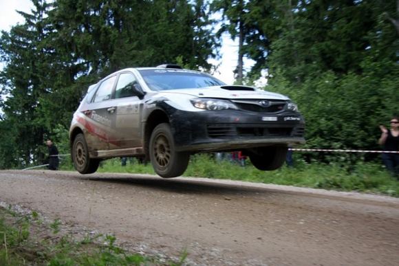 V.Jogmino nuotr./Subaru Impreza Sti su Benediktu Vanagu už vairo