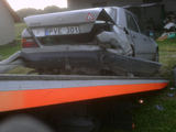 Įvykio liudininko Sauliaus nuotr./Automobilis „Mercedes Benz“ po avarijos