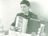 Asmeninio archyvo nuotr./A.Martinaitis – jaunasis vestuvių muzikantas, 1963 m.