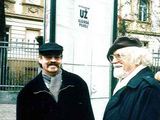 A.Rakausko nuotr./Vienas – į literatūrą, kitas – į muziką. Su broliu Marcelijumi, 1996 m. 