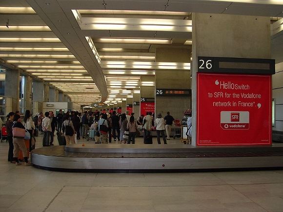 wikipedia.org nuotr./`arlio de Golio oro uostas bagažo atsiėmimo skyrius