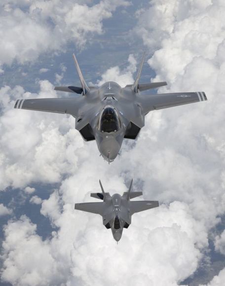 Reuters/Scanpix nuotr./Naikintuvai F-35