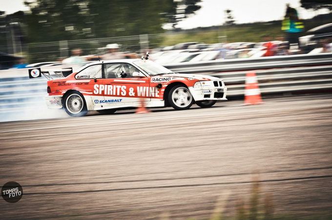 Tomo Petrovskio/Tomasfoto.lt nuotr./Trečiasis EEDC'12 drifto etapas Nemuno žiede