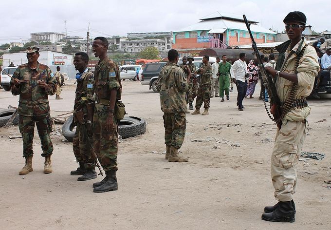 Somalio saugumo pareigūnai įvykio vietoje
