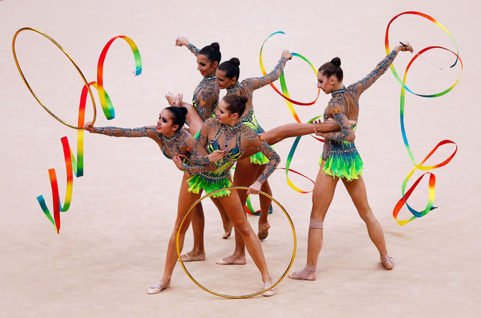 AFP/Scanpix nuotr./Rusijos meninės gimnastikos rinktinė.