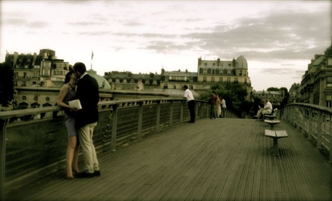 123rf.com nuotr./Paryžiaus miestas jau tapo romantikos sinonimu