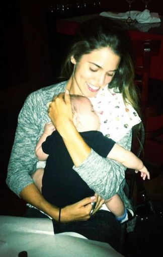 „Twitter“ nuotr./Nikki Reed su savo krikštasūniu – Jacksono Rathbone'o sūnumi