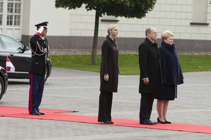 Mariaus Žičiaus/Žmonės.lt nuotr. /Monako princo Alberto II ir princesės Charlene vizito akimirka  
