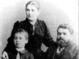 `iaulių Auaros muziejaus archyvo nuotr./Jokūbas, Dora ir Chaimas Frenkeliai `iauliuose apie 1893 m.