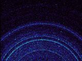 NASA nuotr./Ši kibirkščiuojanti spalvų arka yra pirmoji Marso grunto analizė, kurią atliko NASA marsaeigyje „Curiosity“ įrengta chemijos ir mineralogijos laboratorija