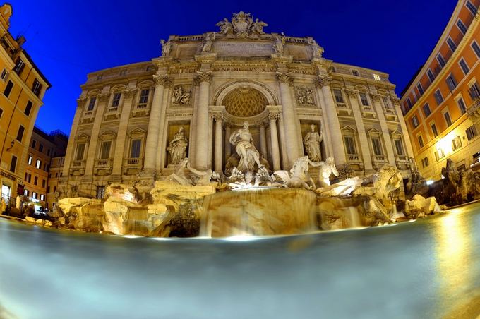 Trevi fontanas Romoje