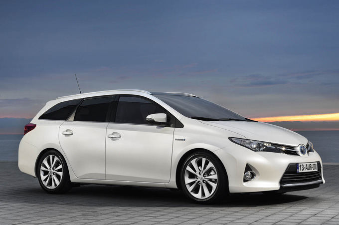 Gamintojo nuotr./Toyota Auris Touring Sports