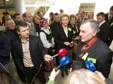 Seime susirinkę Žygaitiškiai liko be atsakymo: parlamentarai atidėjo sprendimą dėl skalūnų dujų žvalgybos Lietuvoje.