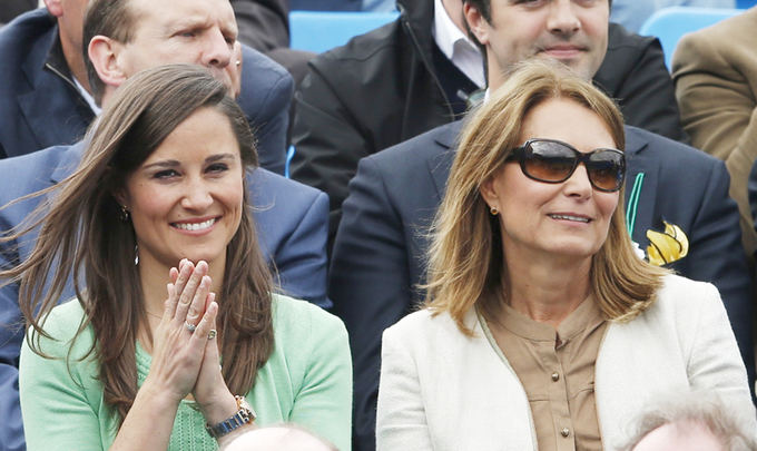 Scanpix nuotr. / Pippa Middleton su mama Carol Middleton