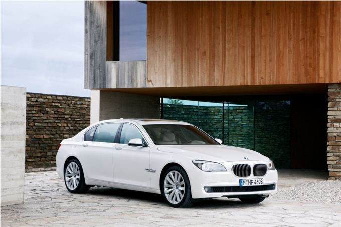 (nuotr. BMW)/Brangiausias automobilis  BMW 760Li