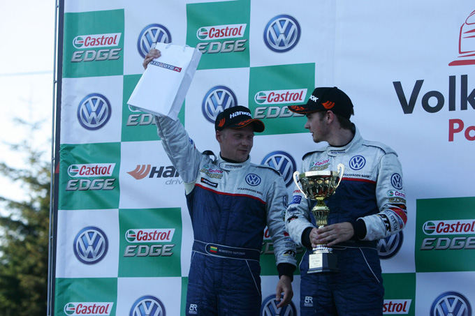 Visus Bonus nuotr./Robertas Kupčikas Volkswagen Castrol Cup lenktynėse