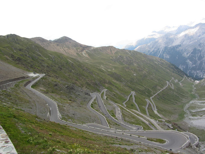 Wikipedia.org nuotr./Stelvio Pass kelias