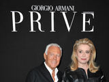 Giorgio Armani mados namų/SGP ITALIA nuotr./Giorgio Armani su Catherine Deneuve Paryžiuje, Giorgio Armani Prive kolekcijos pristatymo metu