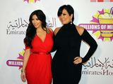 Kim Kardashian su mama Kris Jenner