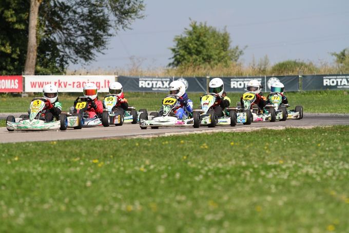 (Lietuvos kartingo akademijos nuotr.)/Lietuvos kartingo akademijos dalyviai