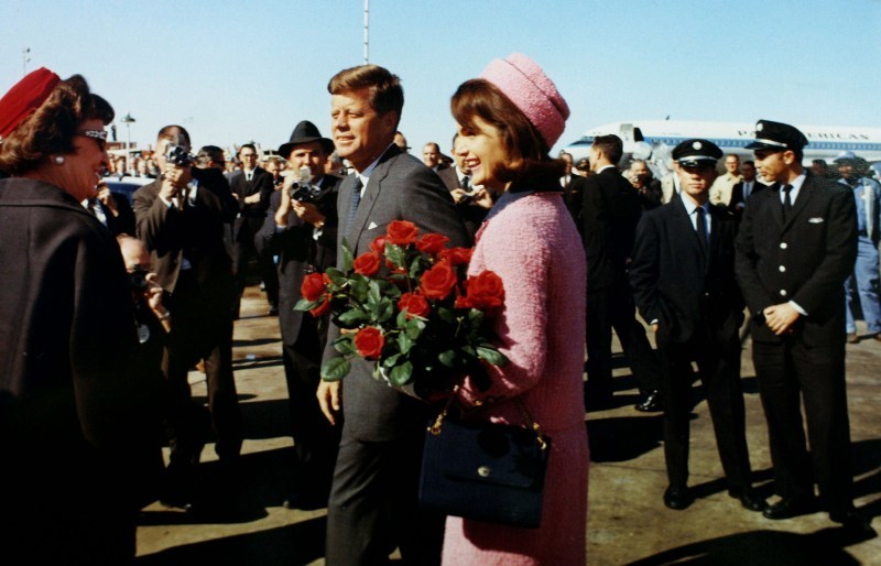 Scanpix nuotr. / JAV prezidentas John F. Kennedy ir pirmoji aalies ponia Jacqueline Bouvier Kennedy 