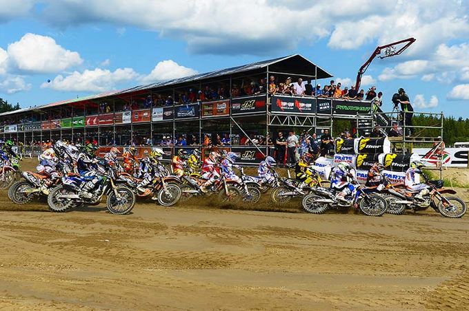 (Motokroso varžybų organizatorių nuotr.)/Varžybų akimirka