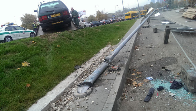 15min.lt nuotr./Avarijos vietoje Vilniuje, Ukmergės g.