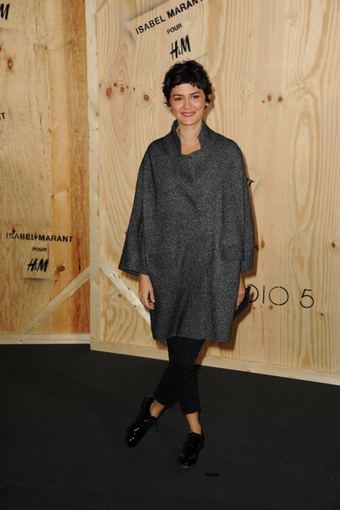 Prancūzų aktorė Audrey Tautou dizainerės Isabel Marant ir H&M bendros kolekcijos atidarymo vakarėlyje spalio 24 d. Paryžiaus teniso klube. Hm.com nuotr.