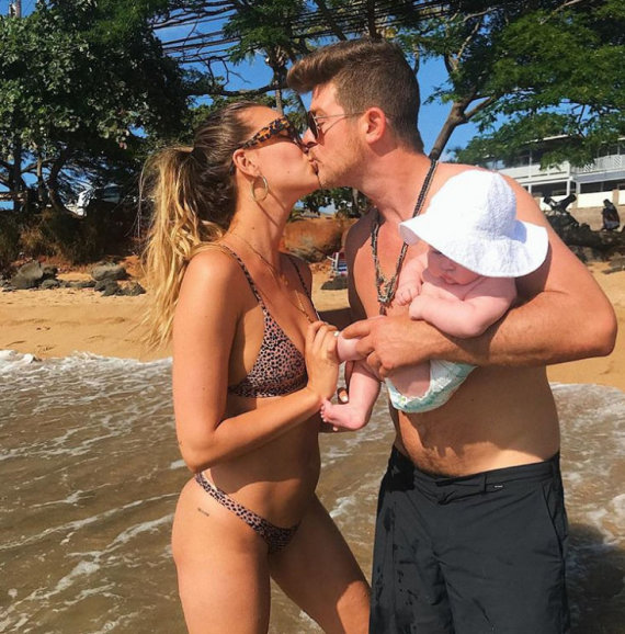 Instagram photo / Robin Thicke and April Love Geary with daughter Mia