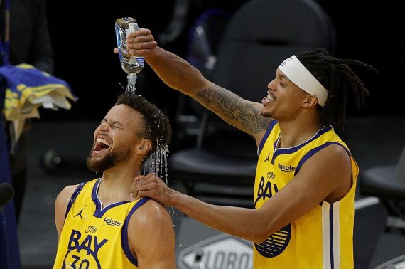 Scanpix Photo / Stephen Curry (left)