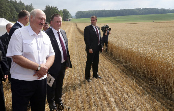 Scanpix / AP photo / Alexander Lukashenko at the collective farm