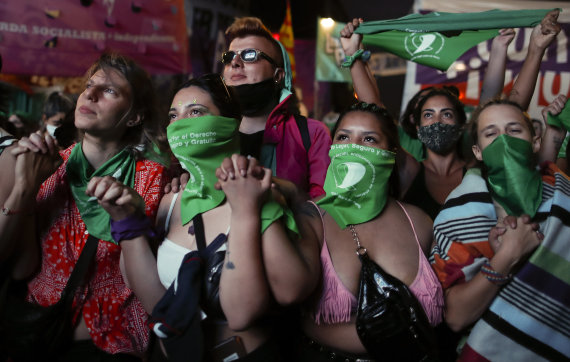 Scanpix / AP photo / Defenders of illegal abortion in Argentina