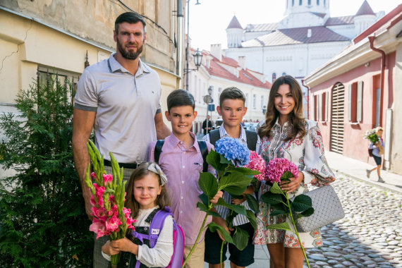 Photo by Julius Kalinskas / 15min / Family of Krzysztof and Tatjana Lavrinovičius