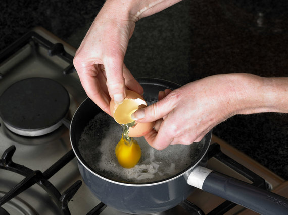 Photo by Vida Press / Boiled eggs without shell