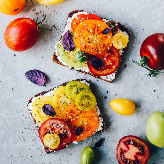 Photo of blogger Cereal bread sandwiches with garlic curd and tomatoes