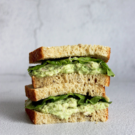 Blogger Photo Oatmeal Sandwiches with Chicken and Avocado Salad