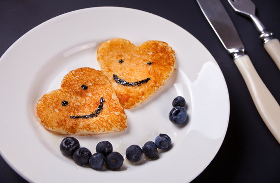 Photo by Vida Press / Heart-shaped pancakes