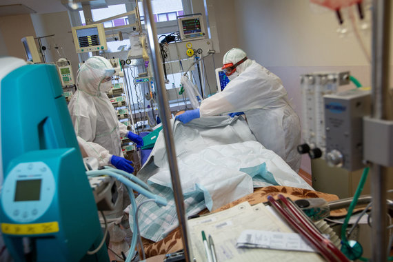 Photo by Vidmantas Balkūnas (VUL Santara Clinics) / Doctors fighting the coronavirus