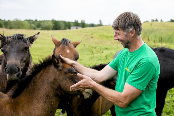 Lukas Balandis / 15min photo / Aidonas, the owner of the farm 