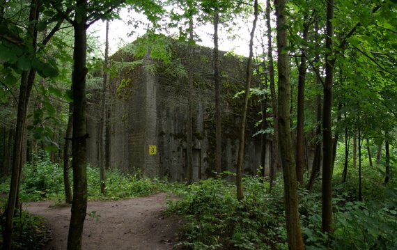 Photo of the Wikimedia Commons / Bunker complex in Mamerkai