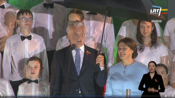 Transmission frame of LRT / Gitanas Nausėda during the solemn event