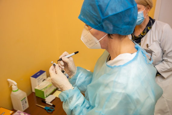 Photo by Saulius Žiūra / Vaccination of doctors from Vilnius City Clinical Hospital against COVID-19