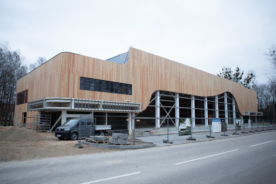 Marius Vizbaras / 15min photo / Construction of a multifunctional sports center in Birštonas