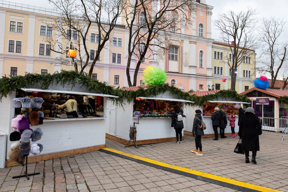 Marius Vizbaras / 15min photo / Christmas village in Kaunas town hall square