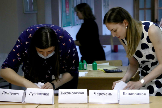 Scanpix / ITAR-TASS photo / Belarus counts the votes in the presidential elections